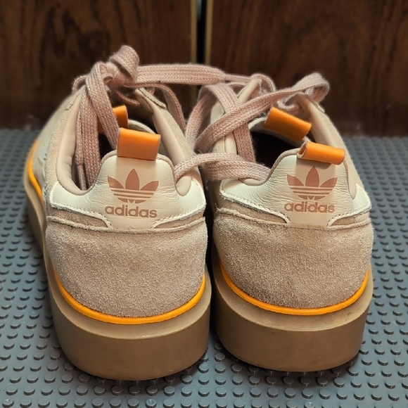 Adidas Sleek Tan/Pink And Orange - Picture 3 of 9